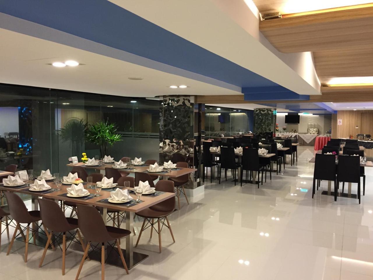 Grand Tower Inn Sathorn Hotel Bangkok Exteriör bild